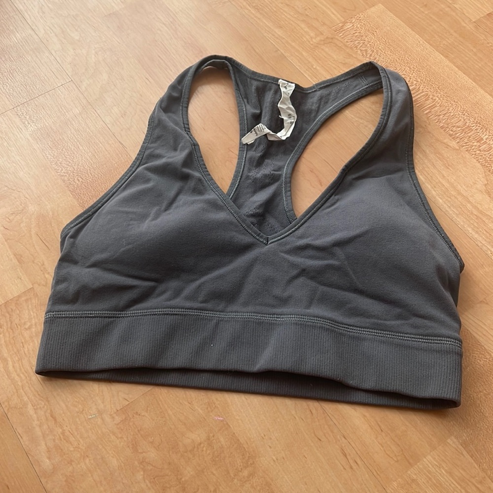 Lululemon grey size 8 sports bra
